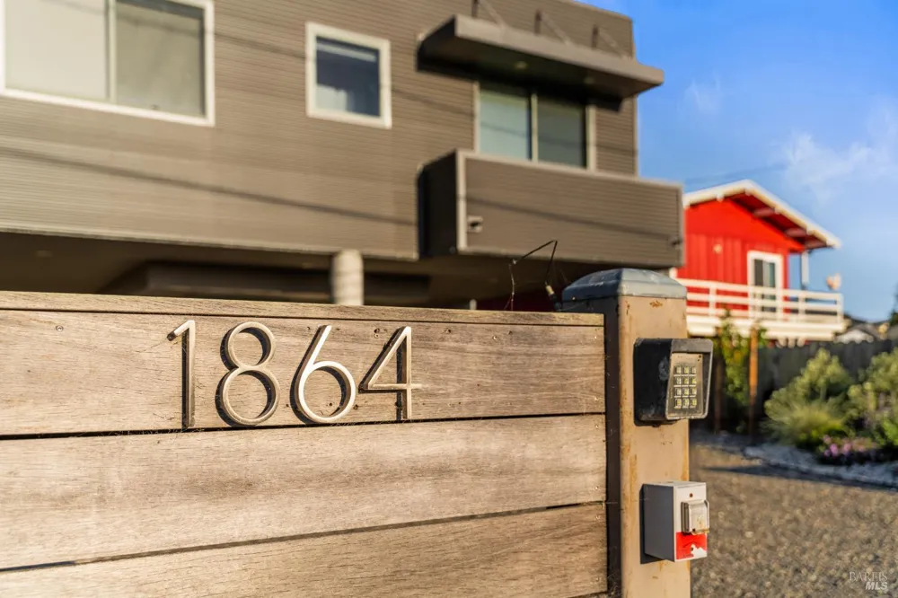 1864 Milton Road Napa, CA 94559