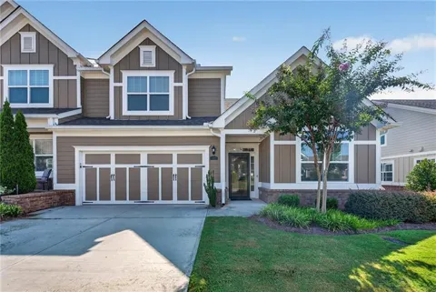 1401 Lexington Green Pines