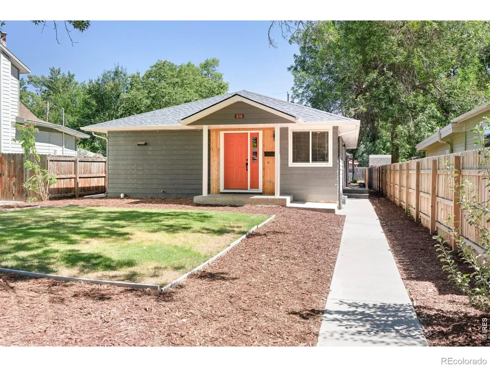 818 Baker Street Longmont, CO 80501