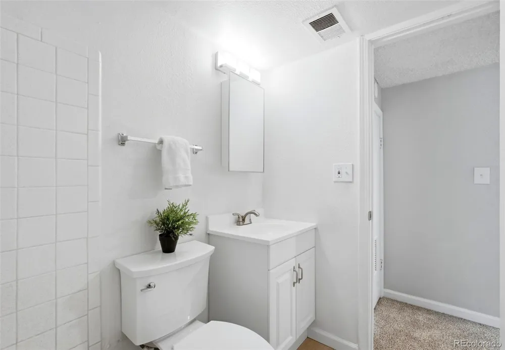 9310 E Girard Avenue #8 Denver, CO 80231