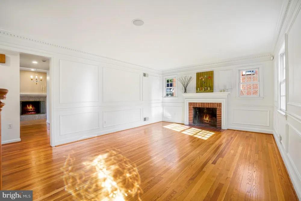 9502 EDGELEY ROAD Bethesda, MD 20814