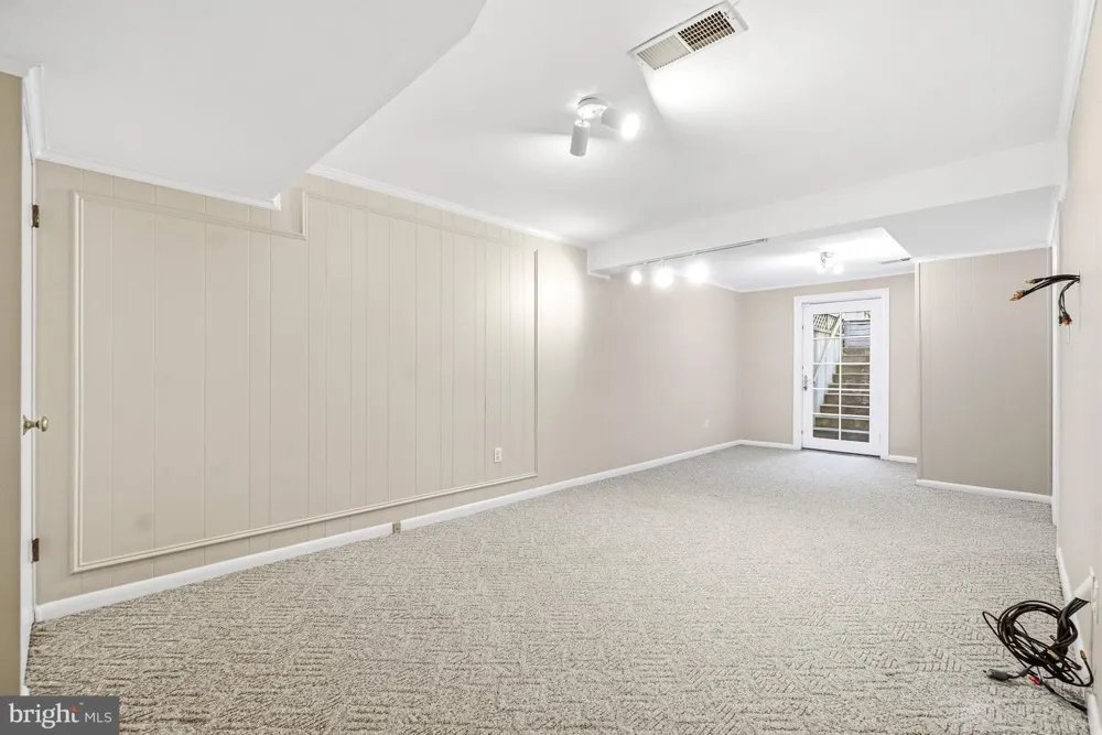 9502 EDGELEY ROAD Bethesda, MD 20814