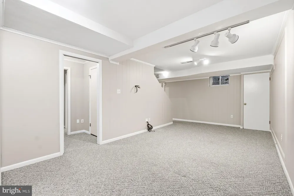 9502 EDGELEY ROAD Bethesda, MD 20814