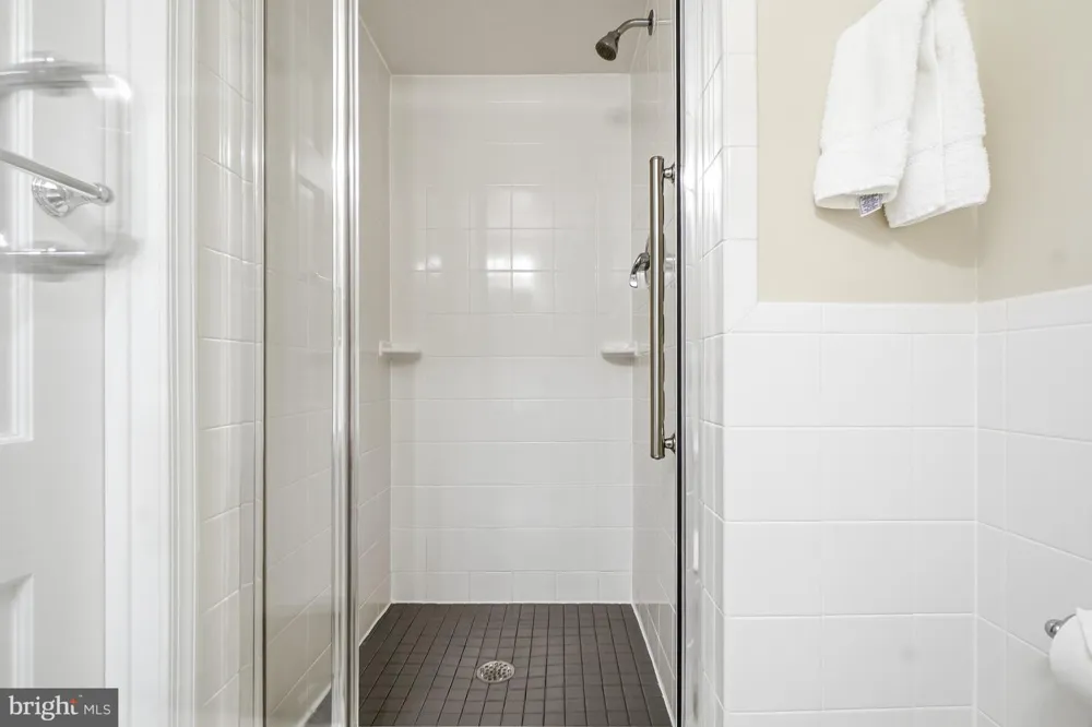 9502 EDGELEY ROAD Bethesda, MD 20814