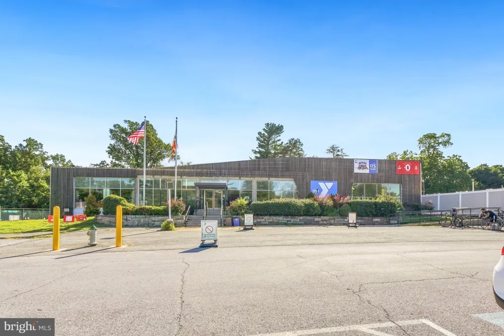 9502 EDGELEY ROAD Bethesda, MD 20814