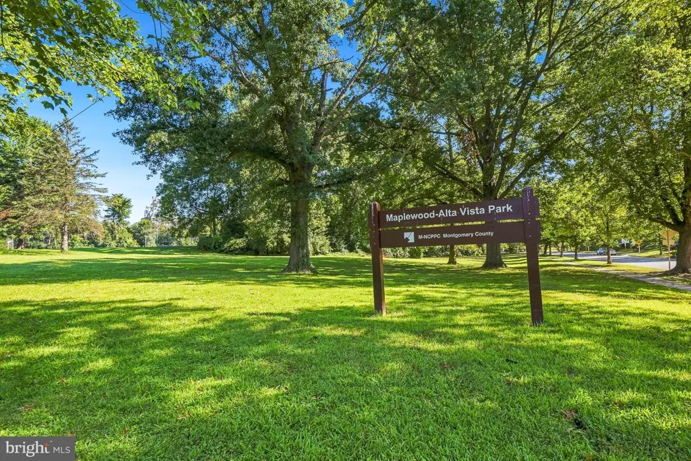 9502 EDGELEY ROAD Bethesda, MD 20814