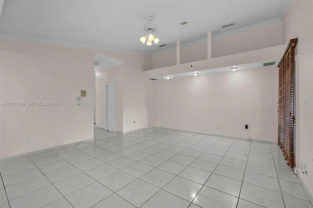 10485 NW 132nd St Hialeah Gardens, FL 33018