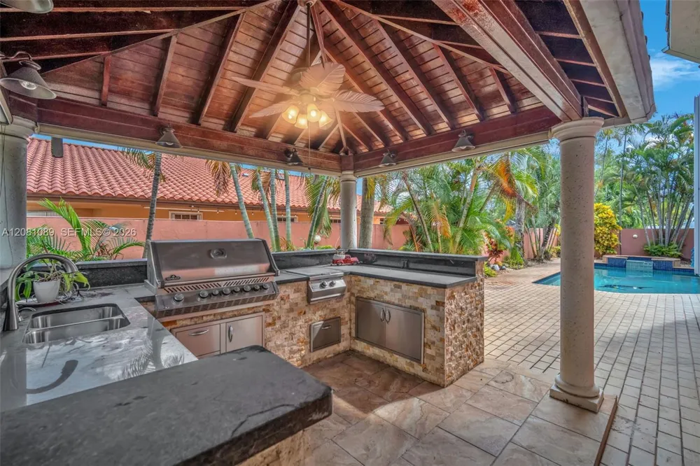 10485 NW 132nd St Hialeah Gardens, FL 33018
