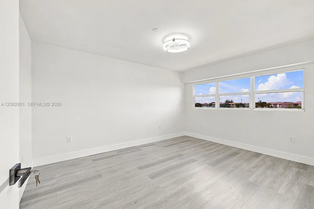 550 SW 138th Ave #402K Pembroke Pines, FL 33027