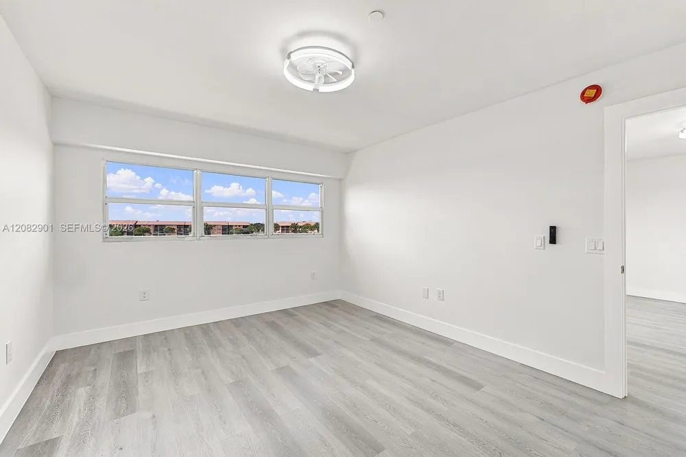 550 SW 138th Ave #402K Pembroke Pines, FL 33027