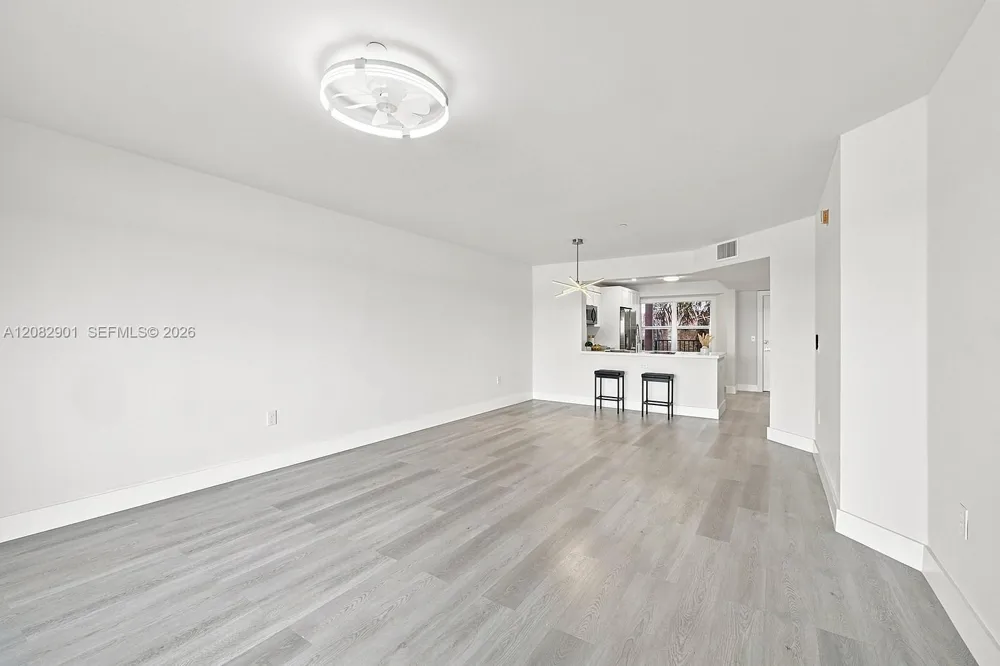 550 SW 138th Ave #402K Pembroke Pines, FL 33027