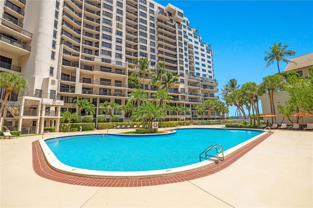 540 Brickell Key Dr #1514 Miami, FL 33131