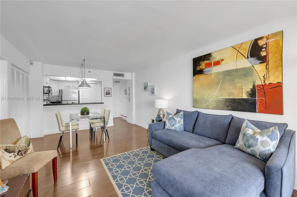 540 Brickell Key Dr #1514 Miami, FL 33131