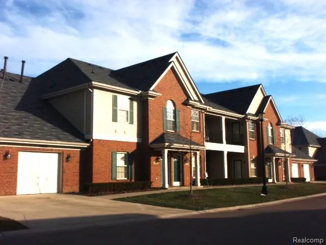 18403 University Park Drive Livonia City, MI 48152