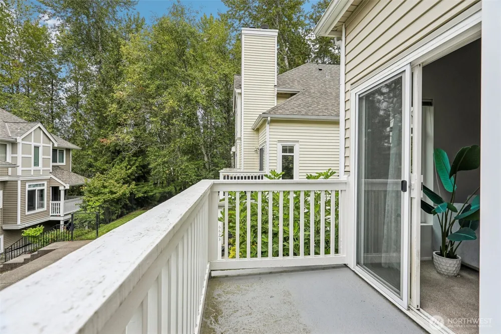 6625 SE Cougar Mountain Way #2 Bellevue, WA 98006