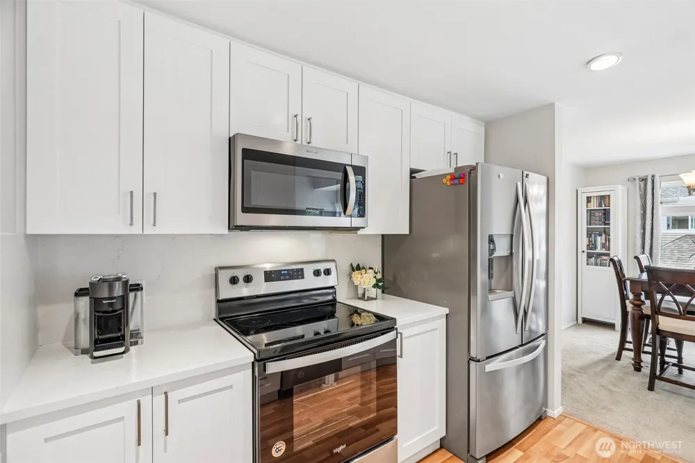 6625 SE Cougar Mountain Way #2 Bellevue, WA 98006