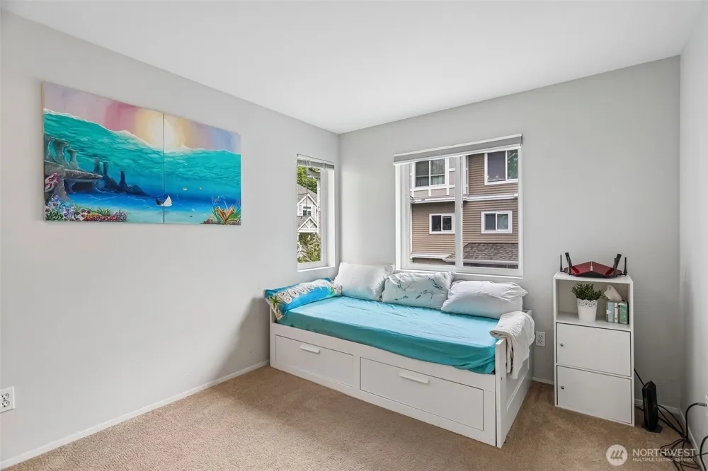 6625 SE Cougar Mountain Way #2 Bellevue, WA 98006