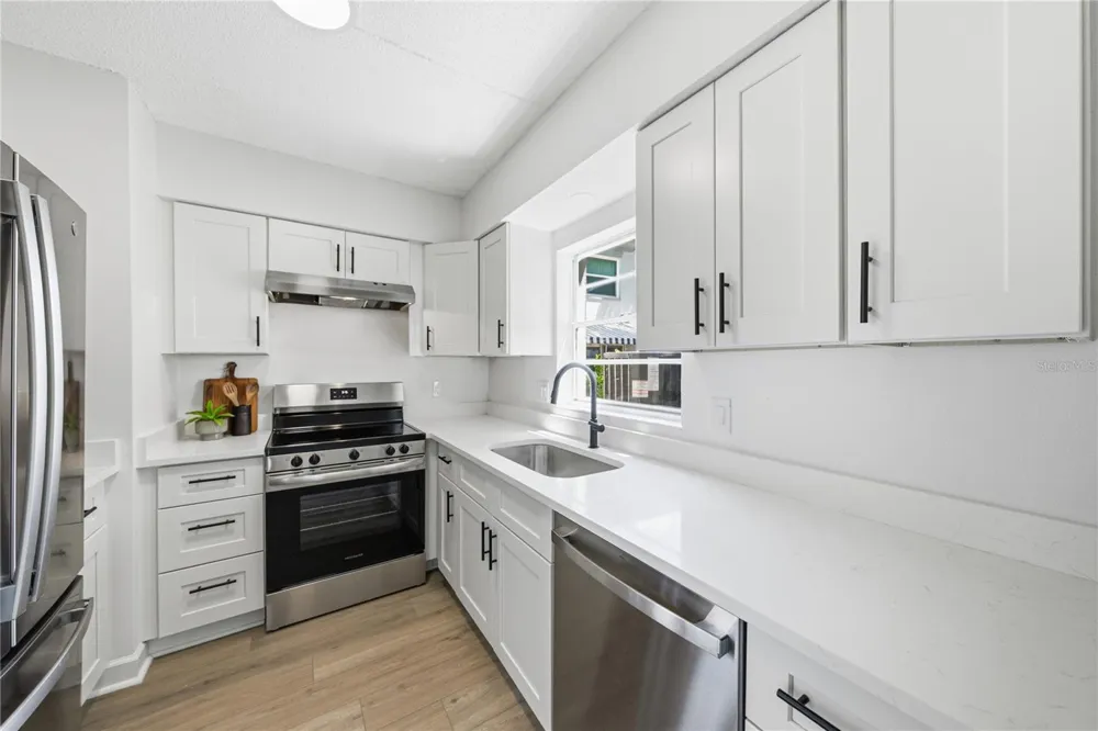 6930A PLACE DE LA PAIX #1A South Pasadena, FL 33707