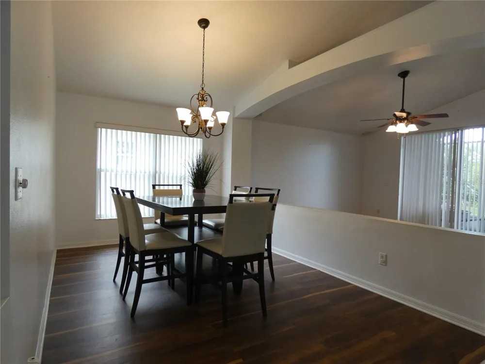 1728 TEALBRIAR AVENUE Oviedo, FL 32765