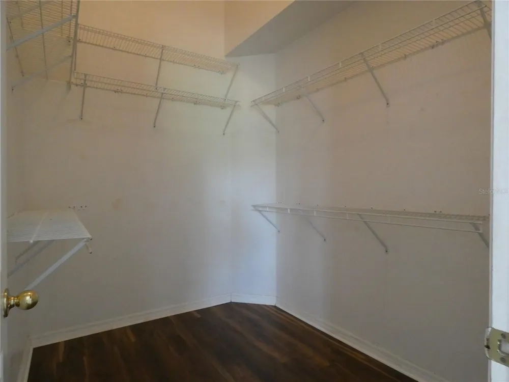 1728 TEALBRIAR AVENUE Oviedo, FL 32765