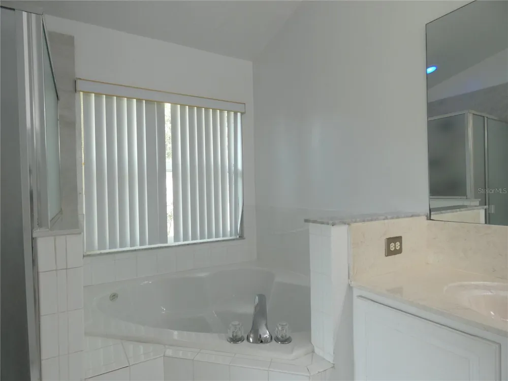 1728 TEALBRIAR AVENUE Oviedo, FL 32765