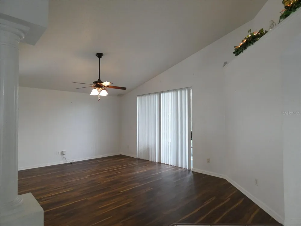 1728 TEALBRIAR AVENUE Oviedo, FL 32765