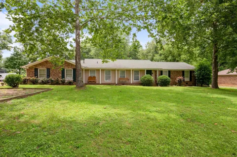 908 Lewisburg Pike
