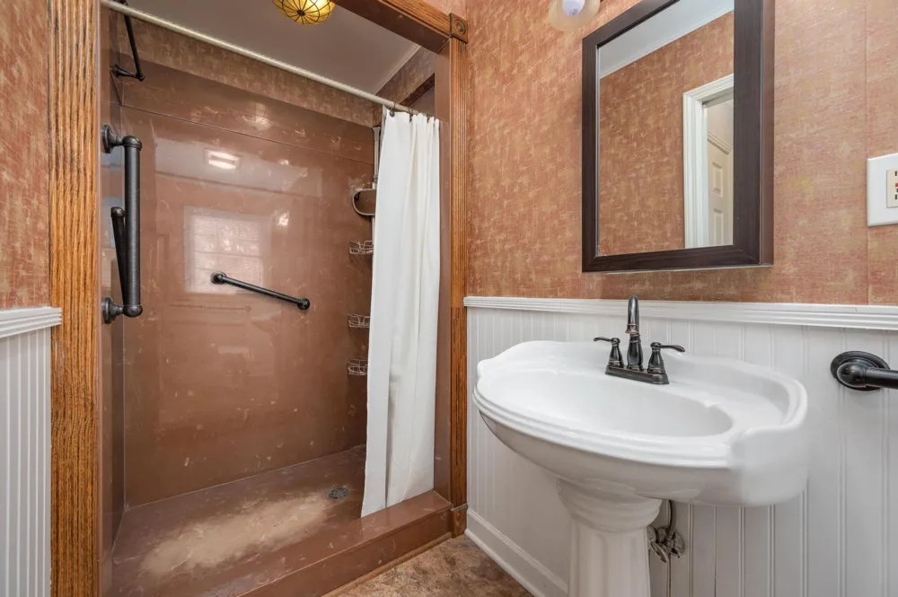 908 Lewisburg Pike Franklin, TN 37064