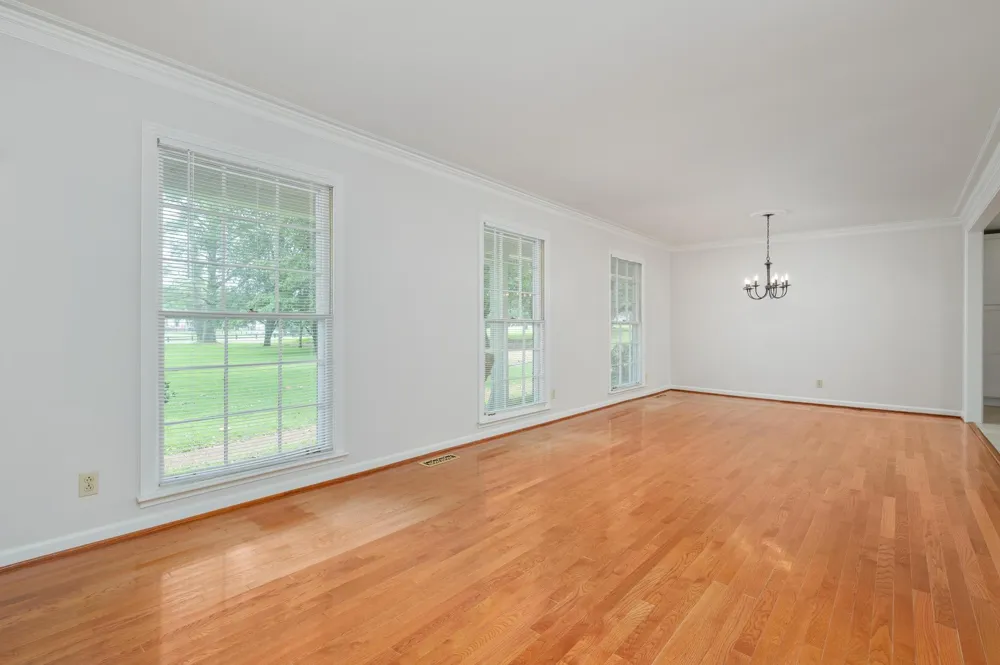 908 Lewisburg Pike Franklin, TN 37064