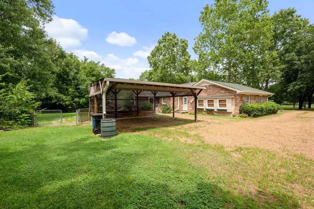 908 Lewisburg Pike Franklin, TN 37064