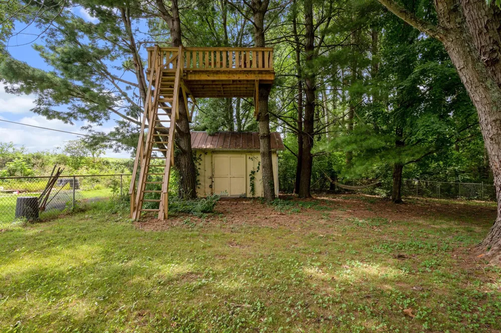 908 Lewisburg Pike Franklin, TN 37064