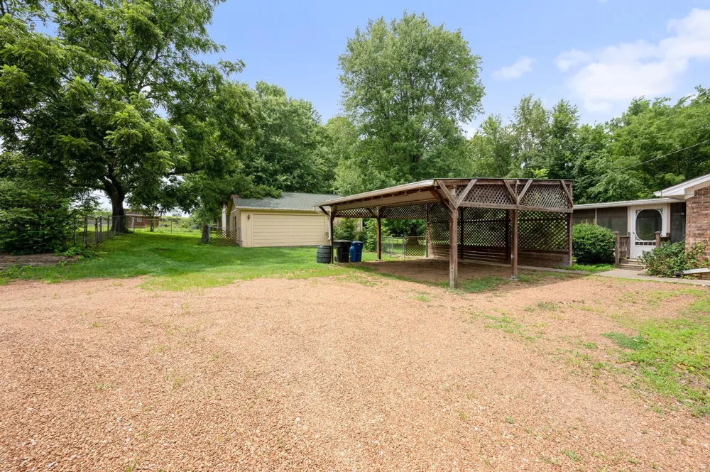 908 Lewisburg Pike Franklin, TN 37064