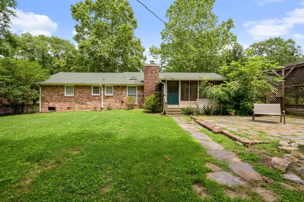 908 Lewisburg Pike Franklin, TN 37064