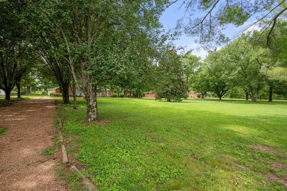 908 Lewisburg Pike Franklin, TN 37064