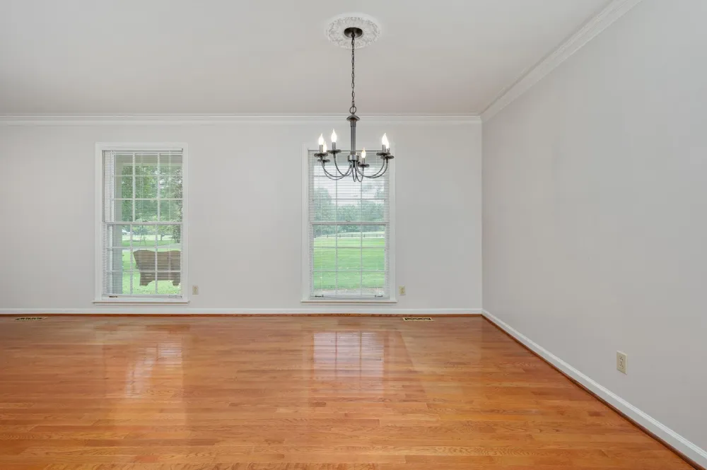908 Lewisburg Pike Franklin, TN 37064