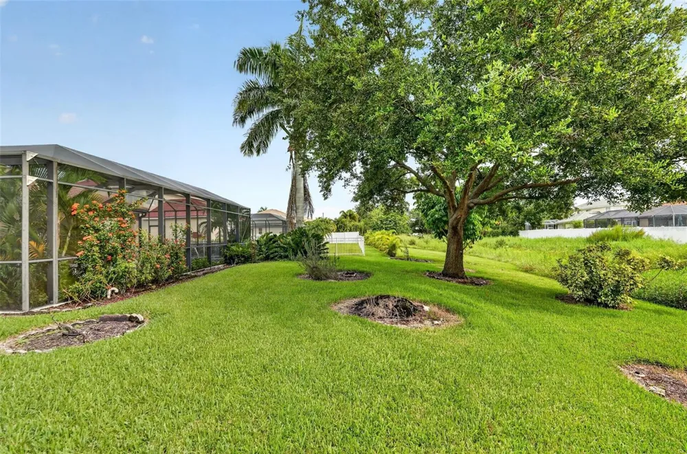 1322 WESTERN PINE CIRCLE Sarasota, FL 34240