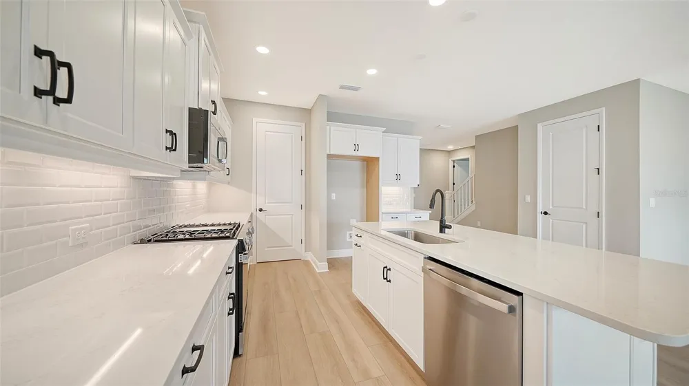 8071 ANTHIRIUM LOOP Sarasota, FL 34240