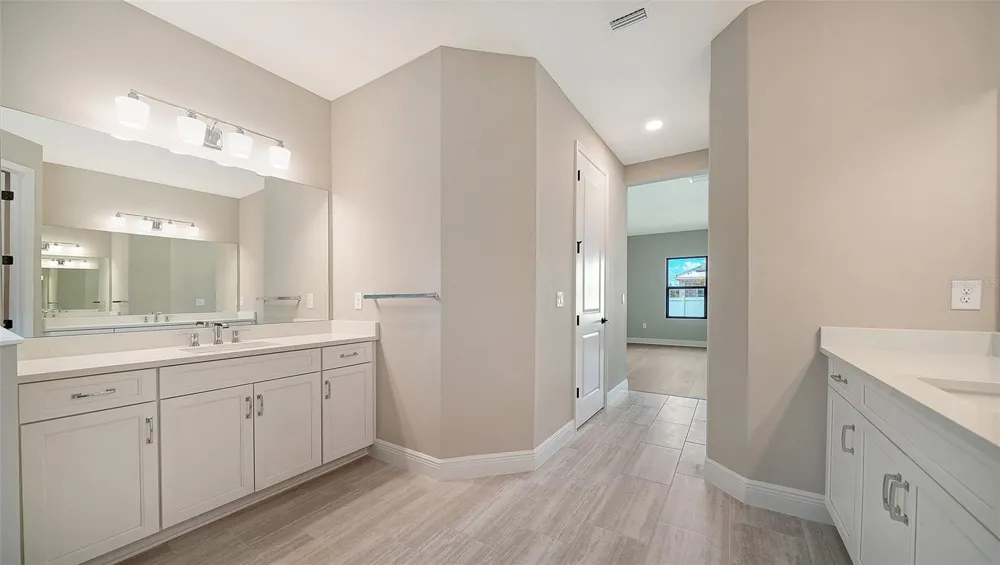 8071 ANTHIRIUM LOOP Sarasota, FL 34240