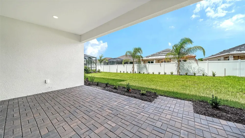 8071 ANTHIRIUM LOOP Sarasota, FL 34240
