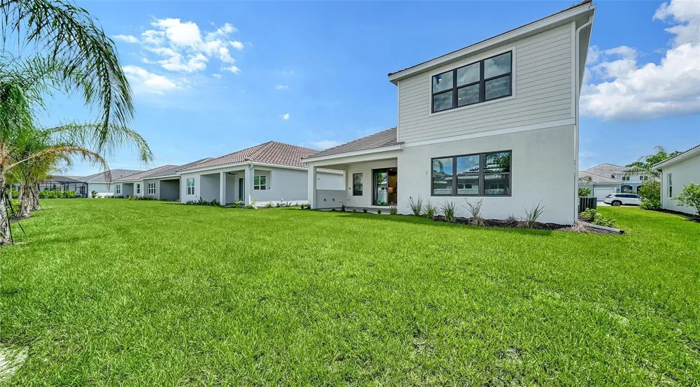 8071 ANTHIRIUM LOOP Sarasota, FL 34240