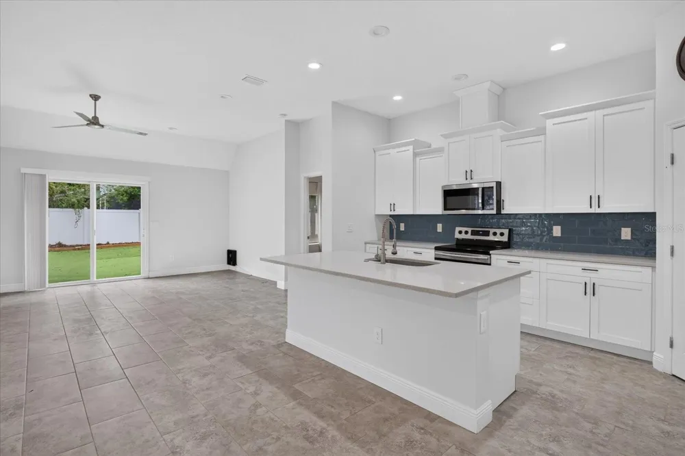 5114 CHILKOOT STREET Tampa, FL 33617
