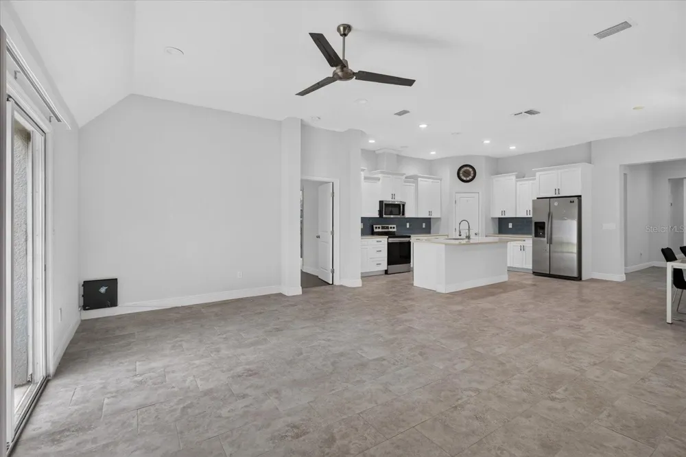5114 CHILKOOT STREET Tampa, FL 33617