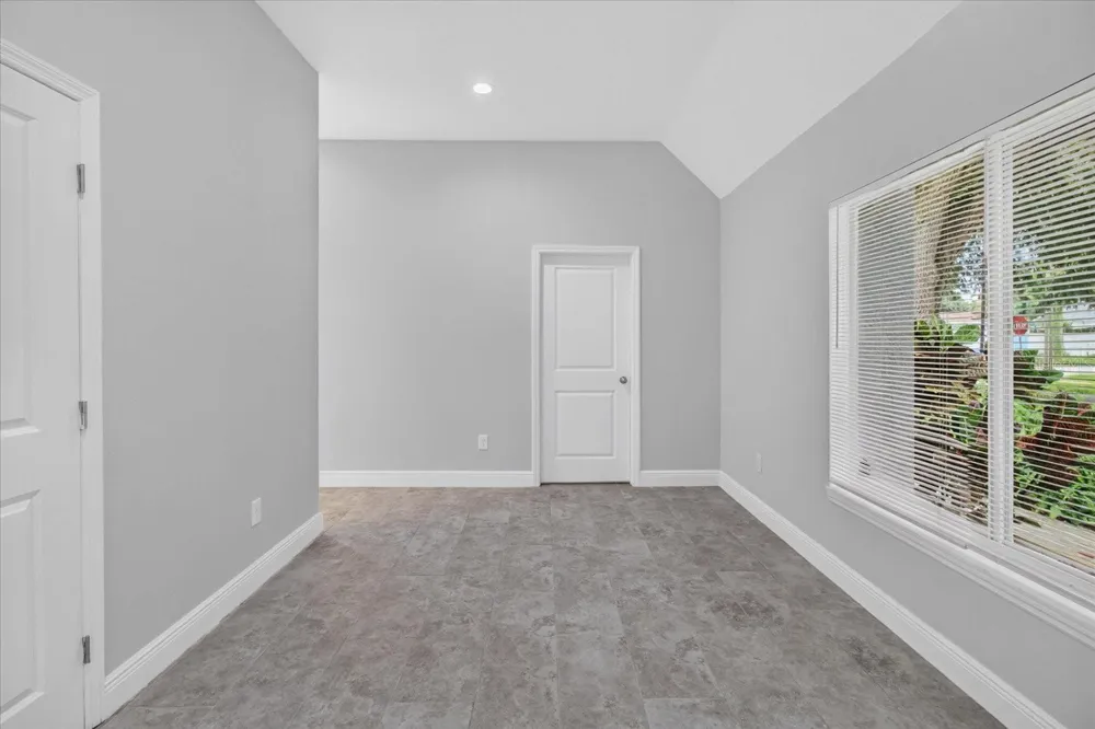 5114 CHILKOOT STREET Tampa, FL 33617