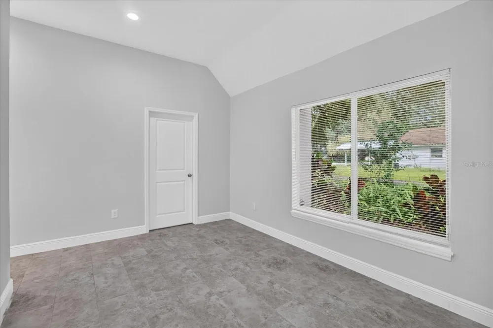 5114 CHILKOOT STREET Tampa, FL 33617