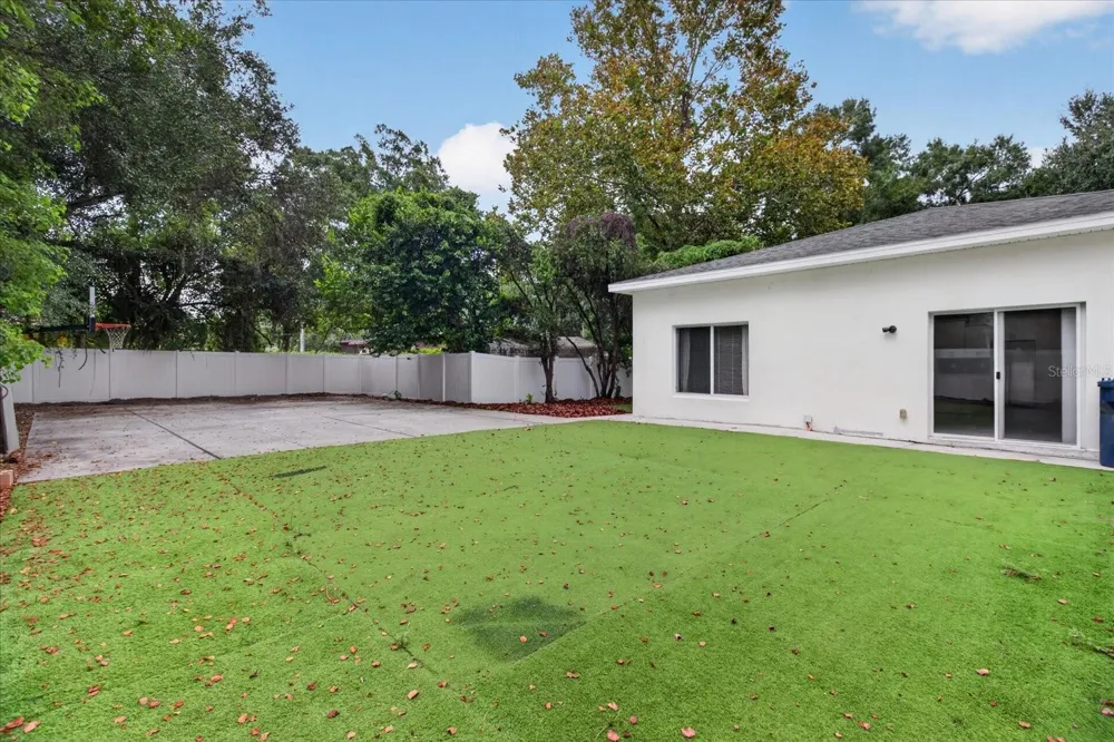 5114 CHILKOOT STREET Tampa, FL 33617