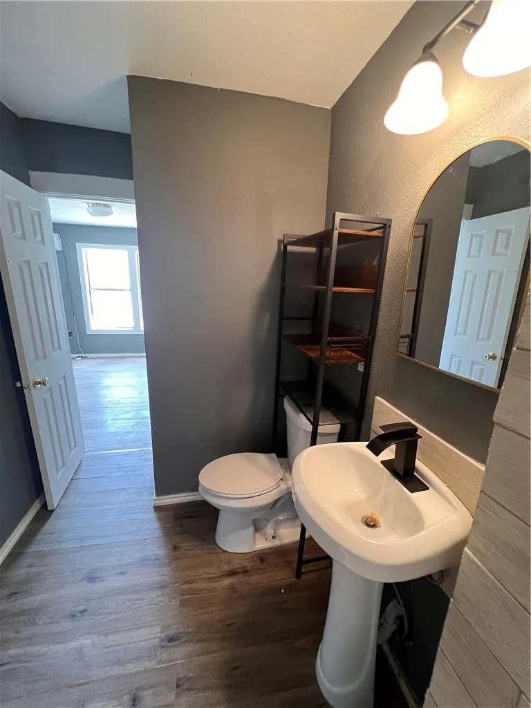 409 E 5th Street #1 Alice, TX 78332