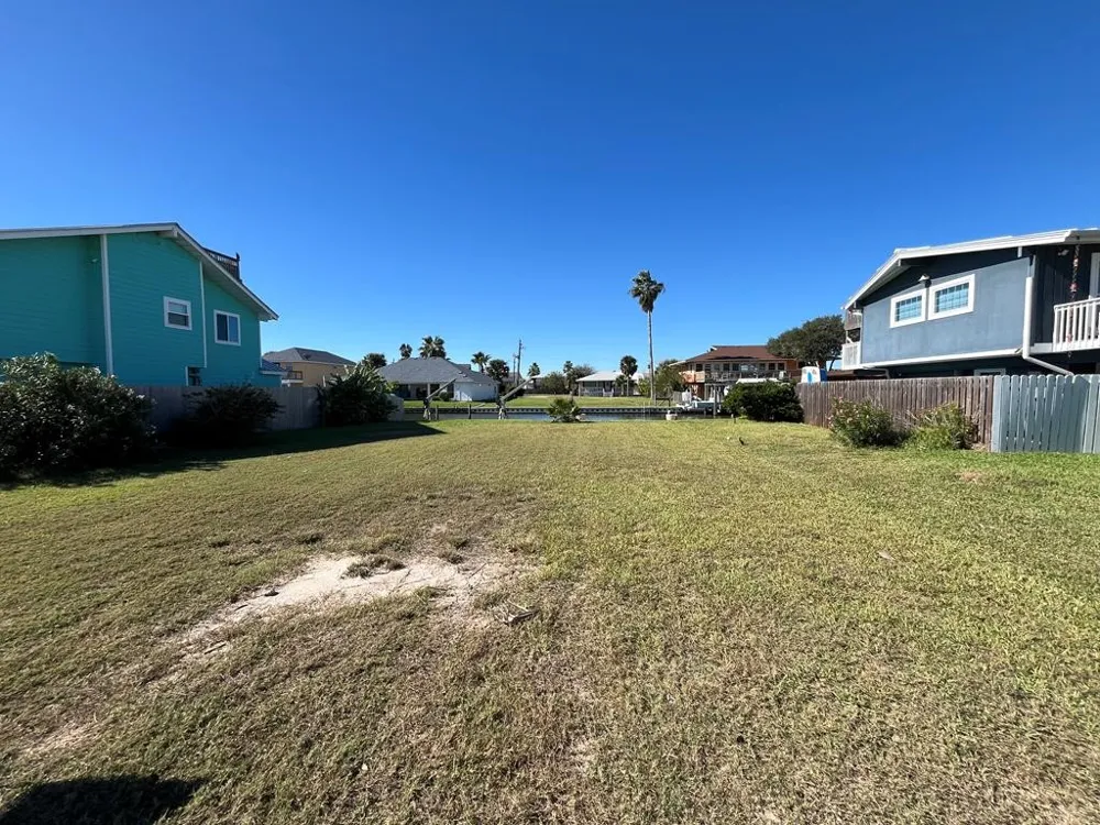 1859 Bay Shore Drive Rockport, TX 78382