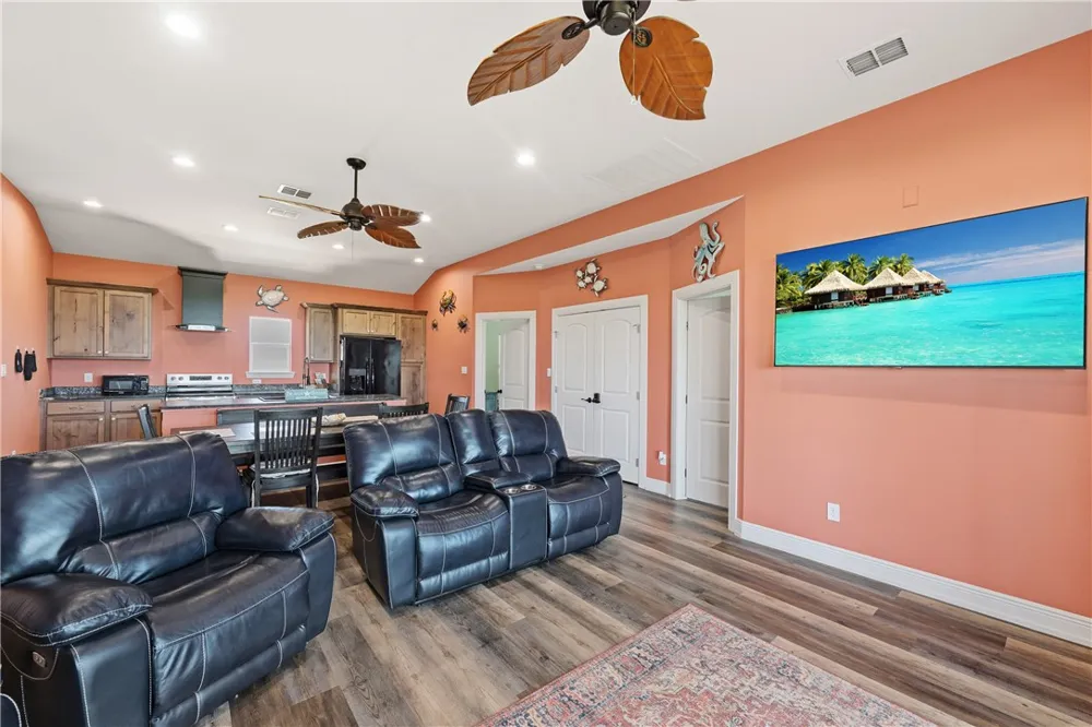 149 Breezy Court Port Aransas, TX 78373