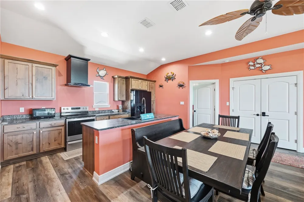 149 Breezy Court Port Aransas, TX 78373
