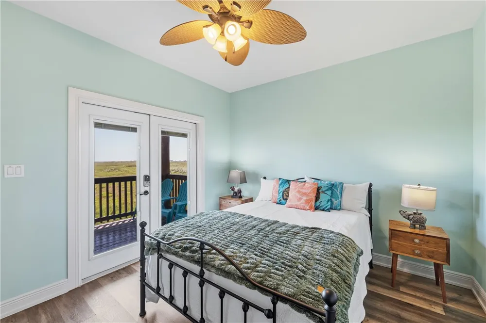 149 Breezy Court Port Aransas, TX 78373